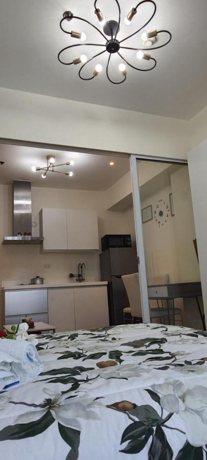 Jn Condotel The Azure Urban Resort Residences Paranaque City Экстерьер фото